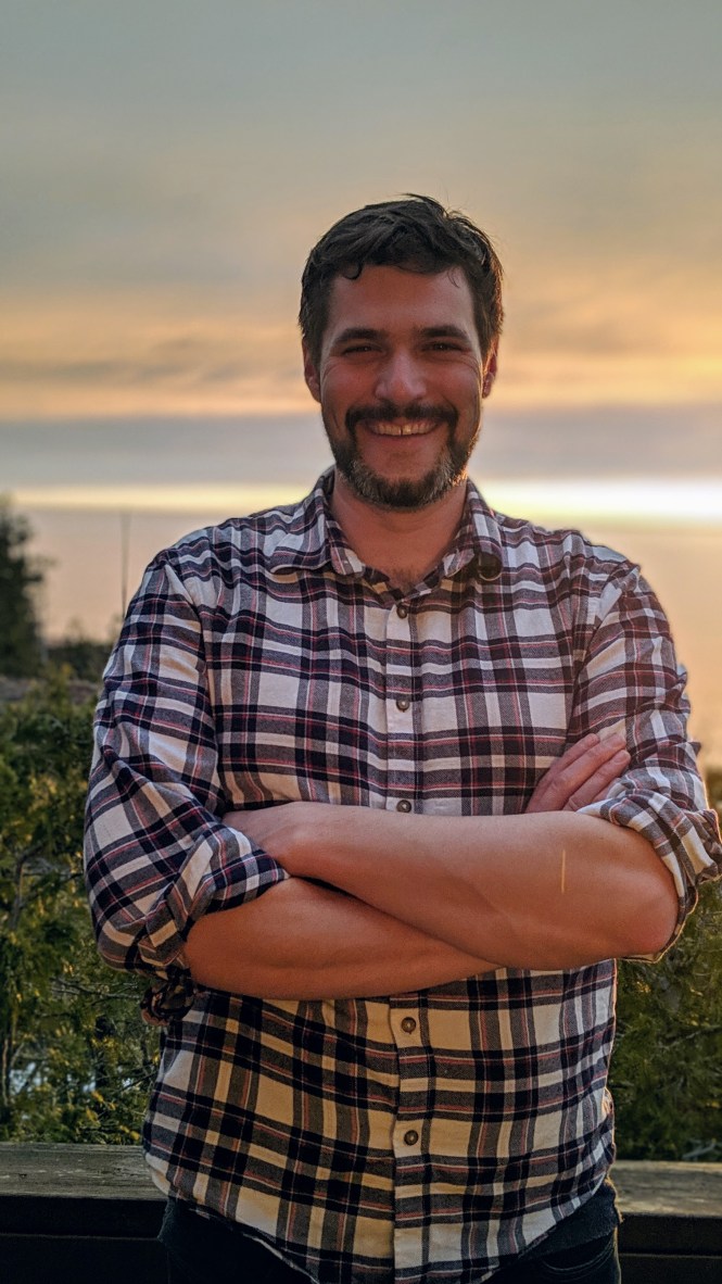 00100dPORTRAIT_00100_BURST20190420201718969_COVER